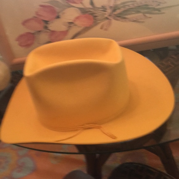 Lemon color Durango cow girl hat - Picture 2 of 7